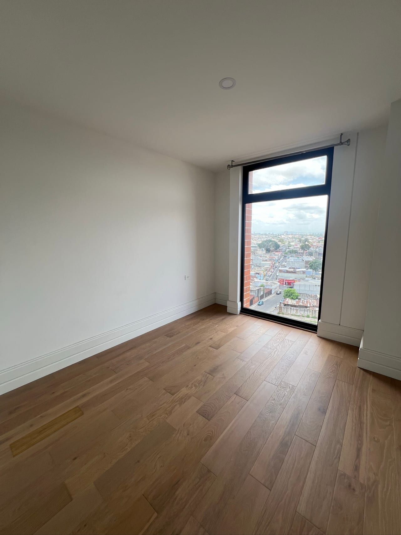 CENTRICO / APARTAMENTO EN RENTA DE 2 HABITACIONES / ZONA 5 — Apartamento en Alquiler en Céntrico, Zona 5, Guatemala, Ciudad — foto 6 de 15