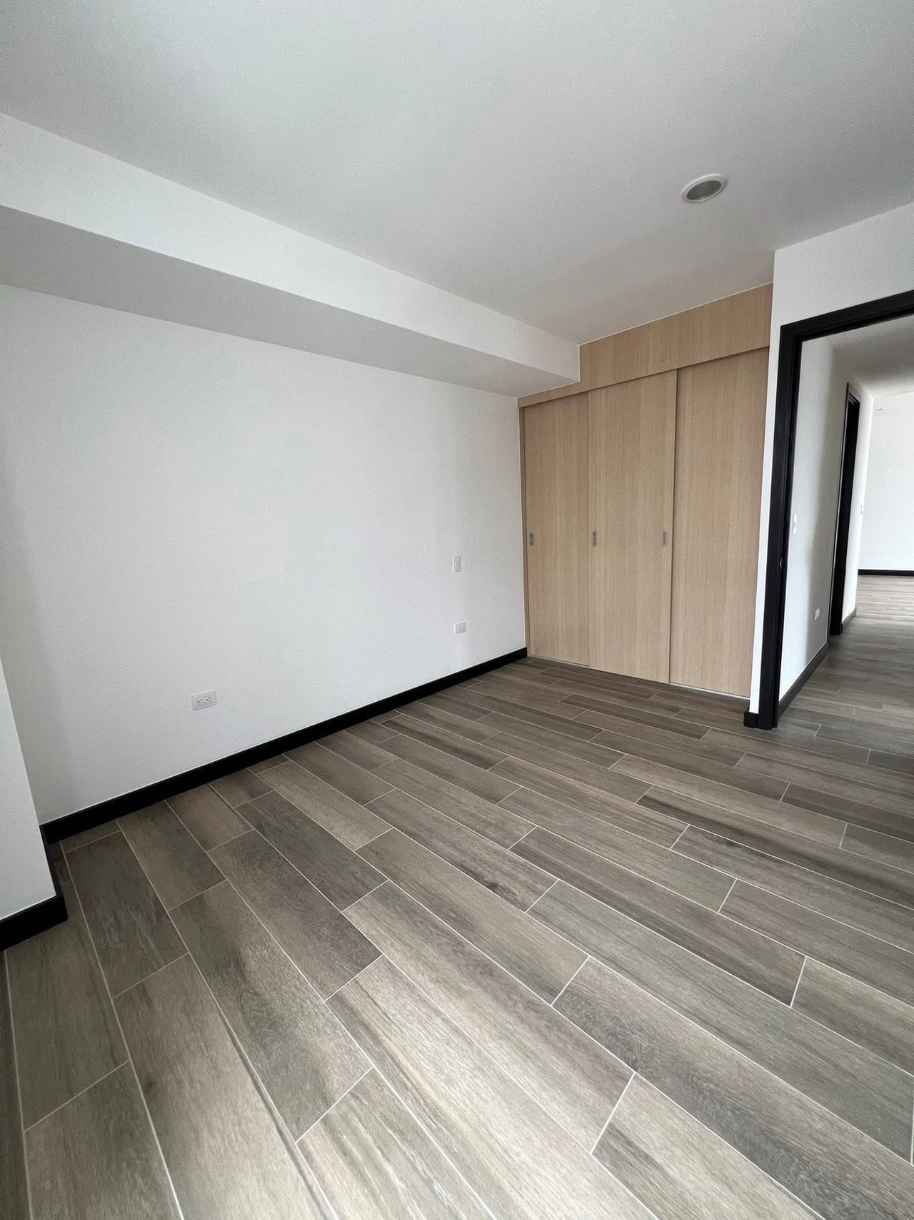 Terraza Diez / Apartamento en Renta de 2 Habitaciones — Apartamento en Alquiler en Zona 10, Guatemala, Ciudad — foto 4 de 9