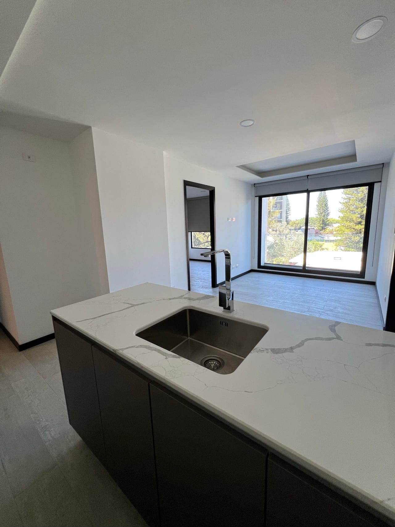 Verdú / Apartamento de 2 Habitaciones y 2.5 Baños + Bodega — Apartamento en Alquiler en Zona 13, Guatemala, Ciudad — foto 1 de 10