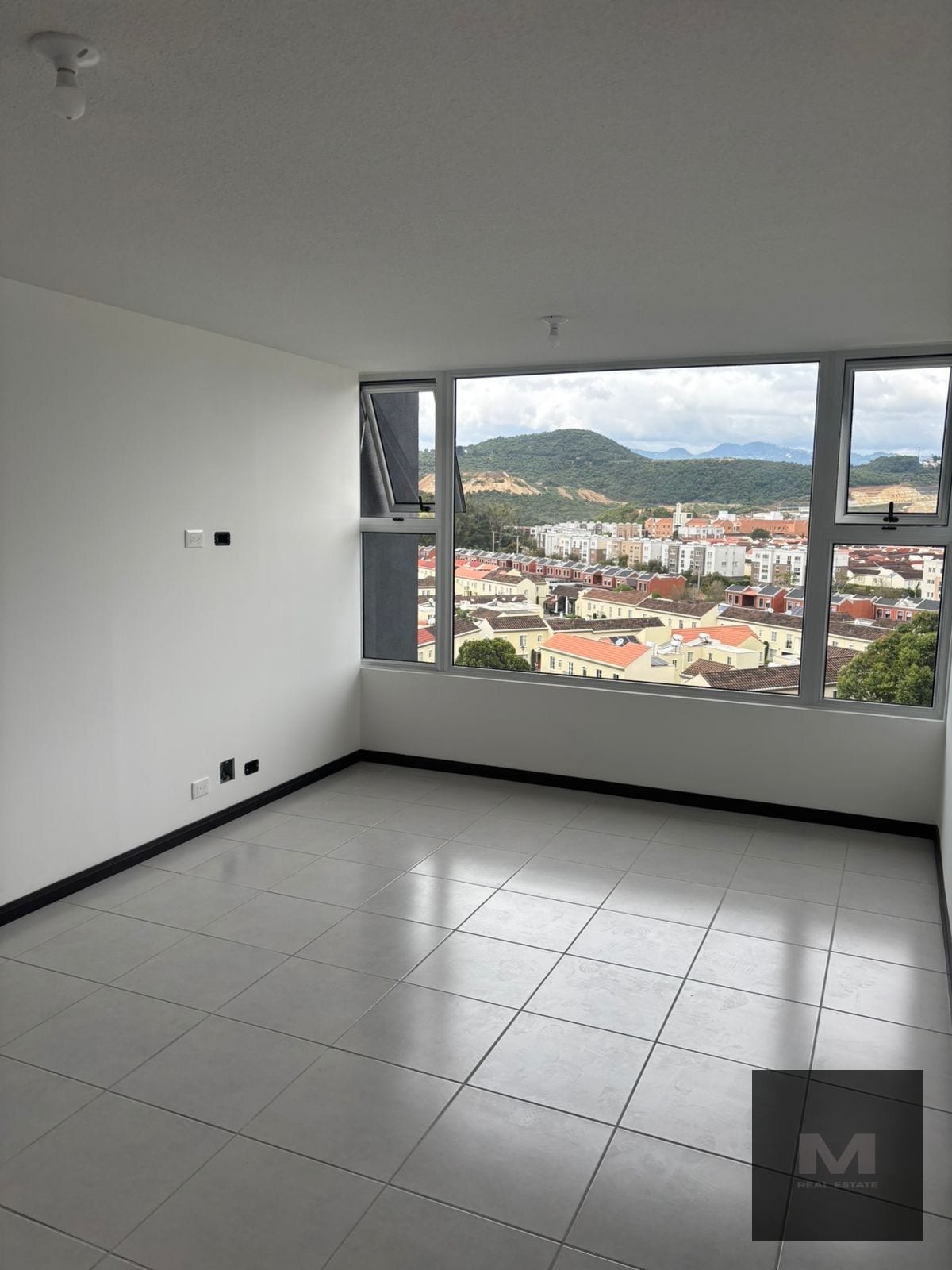 🏙️ APARTAMENTO EN RENTA CONDADO NARANJO (+1) — Apartamento en Alquiler en Condado Naranjo, Zona 4 Mixco, Guatemala, Ciudad — foto 1 de 9