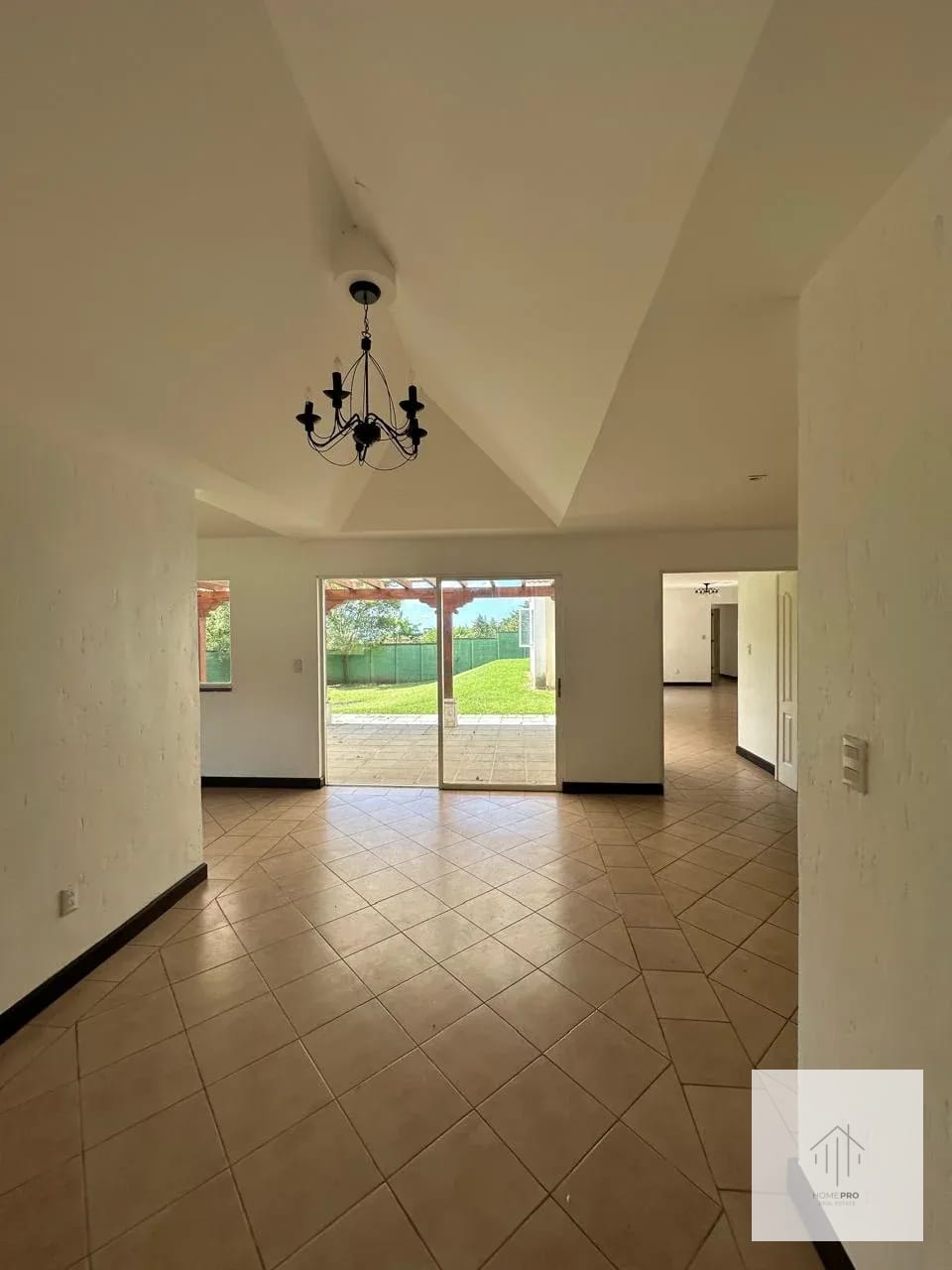 Casa en Renta en Casa y Campo. CAES — Casa en Alquiler en km 26-30, Carretera a El Salvador, Guatemala, Ciudad — foto 4 de 17