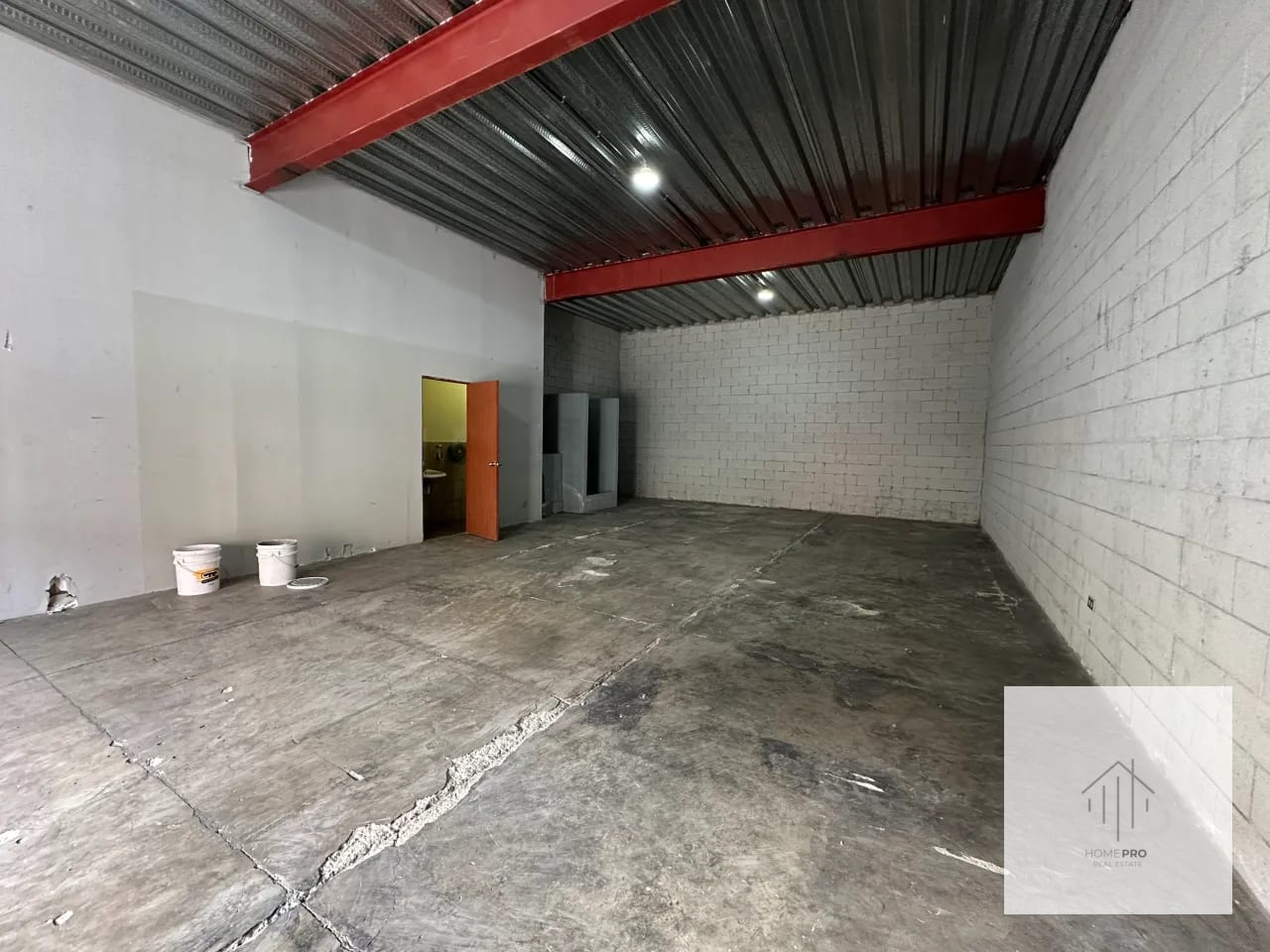 Bodega en Renta en Zona 12 — Bodega / Ofibodega en Alquiler en Zona 12, Guatemala, Ciudad — foto 1 de 11