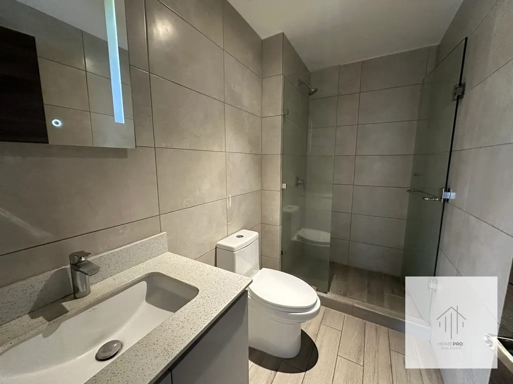Apartamento en Renta en Zona 10 — Apartamento en Alquiler en Parque 10, Zona 10, Guatemala, Ciudad — foto 5 de 17