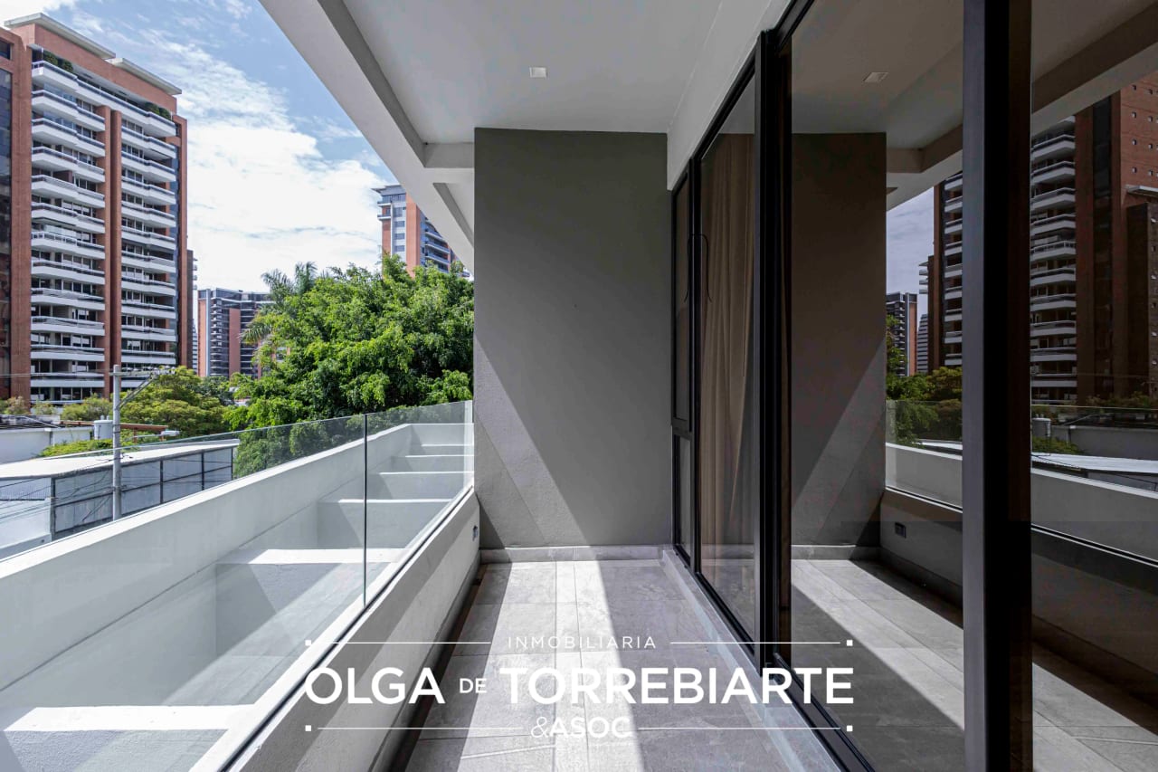 Apartamento con terraza en Azure, zona 14 — Apartamento en Alquiler en Zona 14, Guatemala, Ciudad — foto 11 de 12