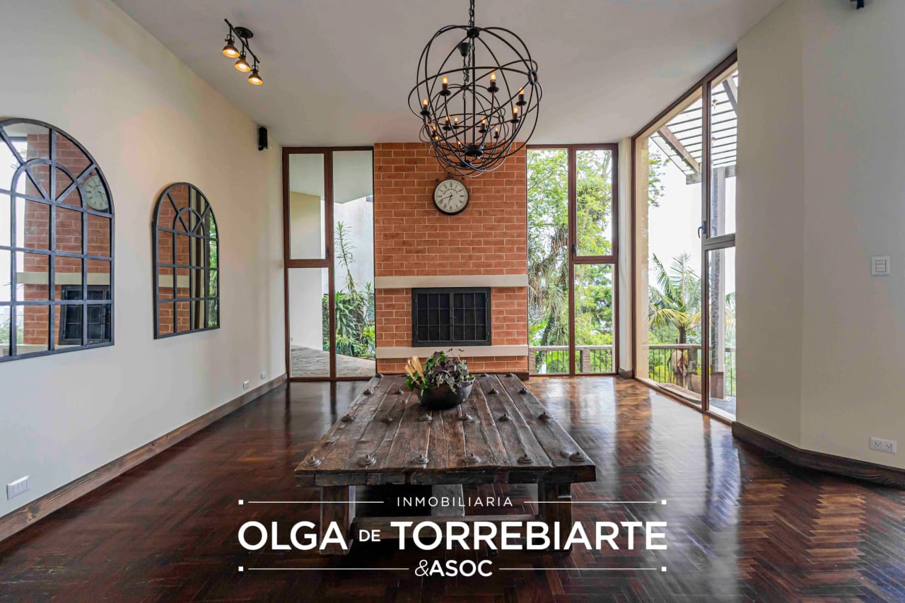 Casa en Residencial Montebello II — Casa en Venta en Montebello II, Carretera a El Salvador, Guatemala, Ciudad — foto 4 de 15