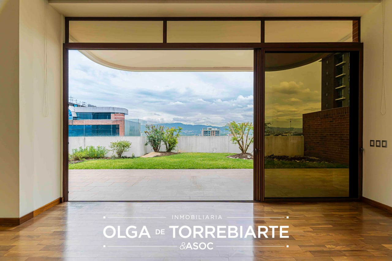 Penthouse con jardín en Edificio Matisse II, Zona 14 — Apartamento en Alquiler en Matisse, Zona 14, Guatemala, Ciudad — foto 3 de 17
