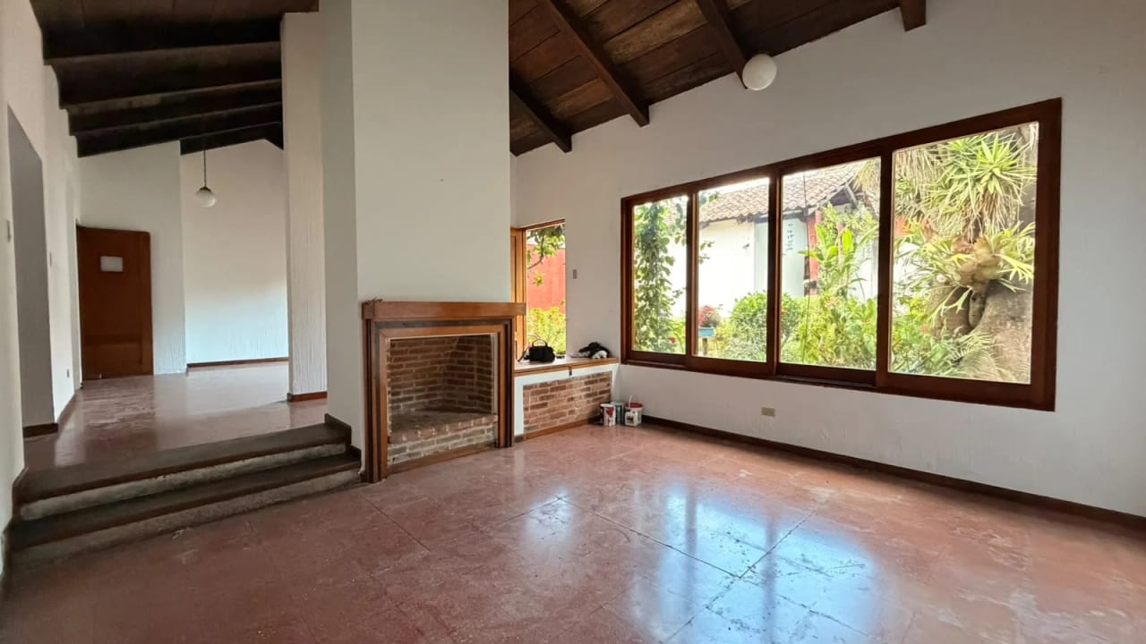 Casa en Antigua Guatemala — Casa en Venta en Dentro del Casco, Antigua, Sacatepéquez — foto 1 de 3