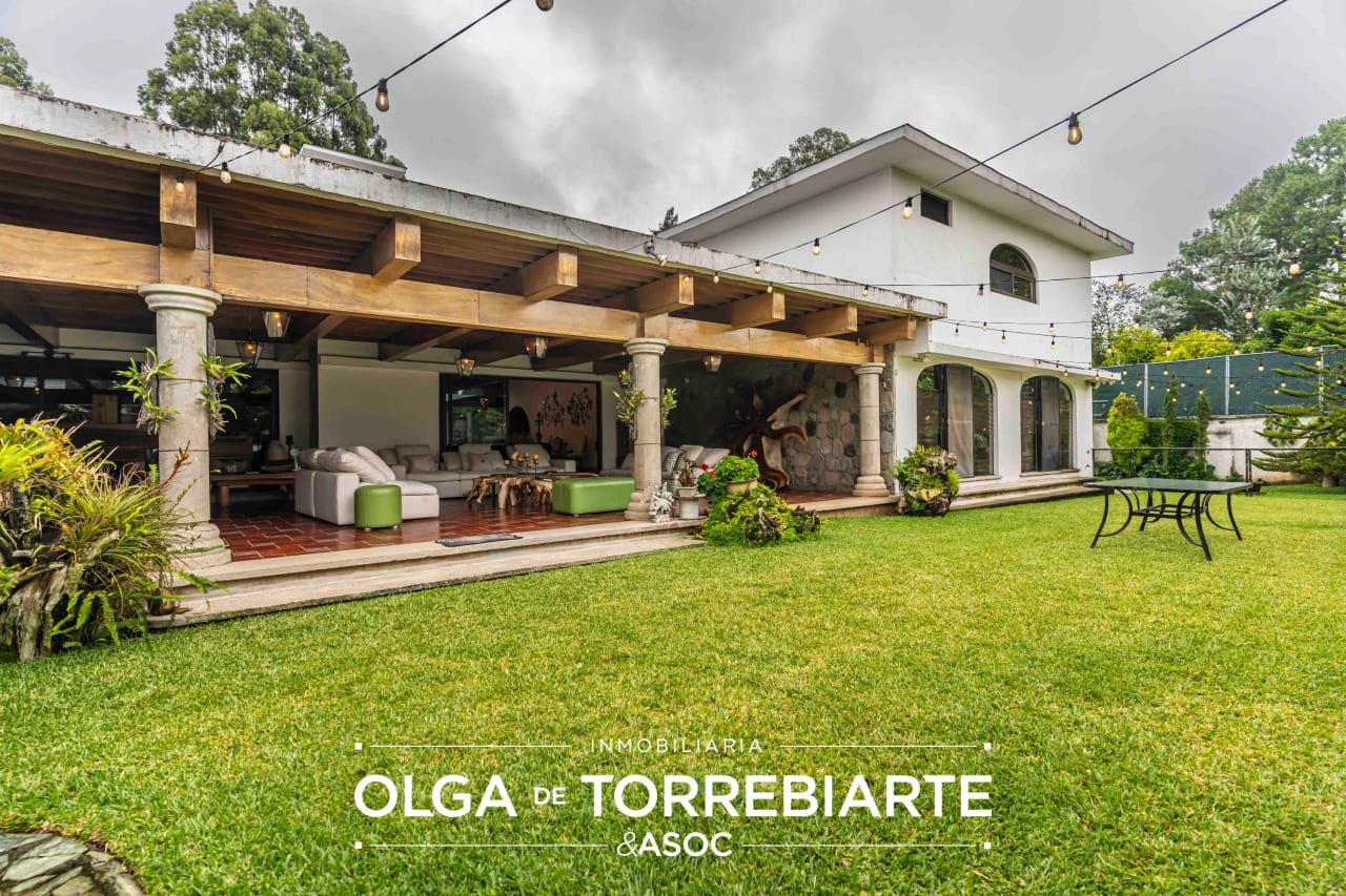 Casa Colonial en Carretera a Muxbal — Casa en Venta en Muxbal, Guatemala, Ciudad — foto 1 de 16