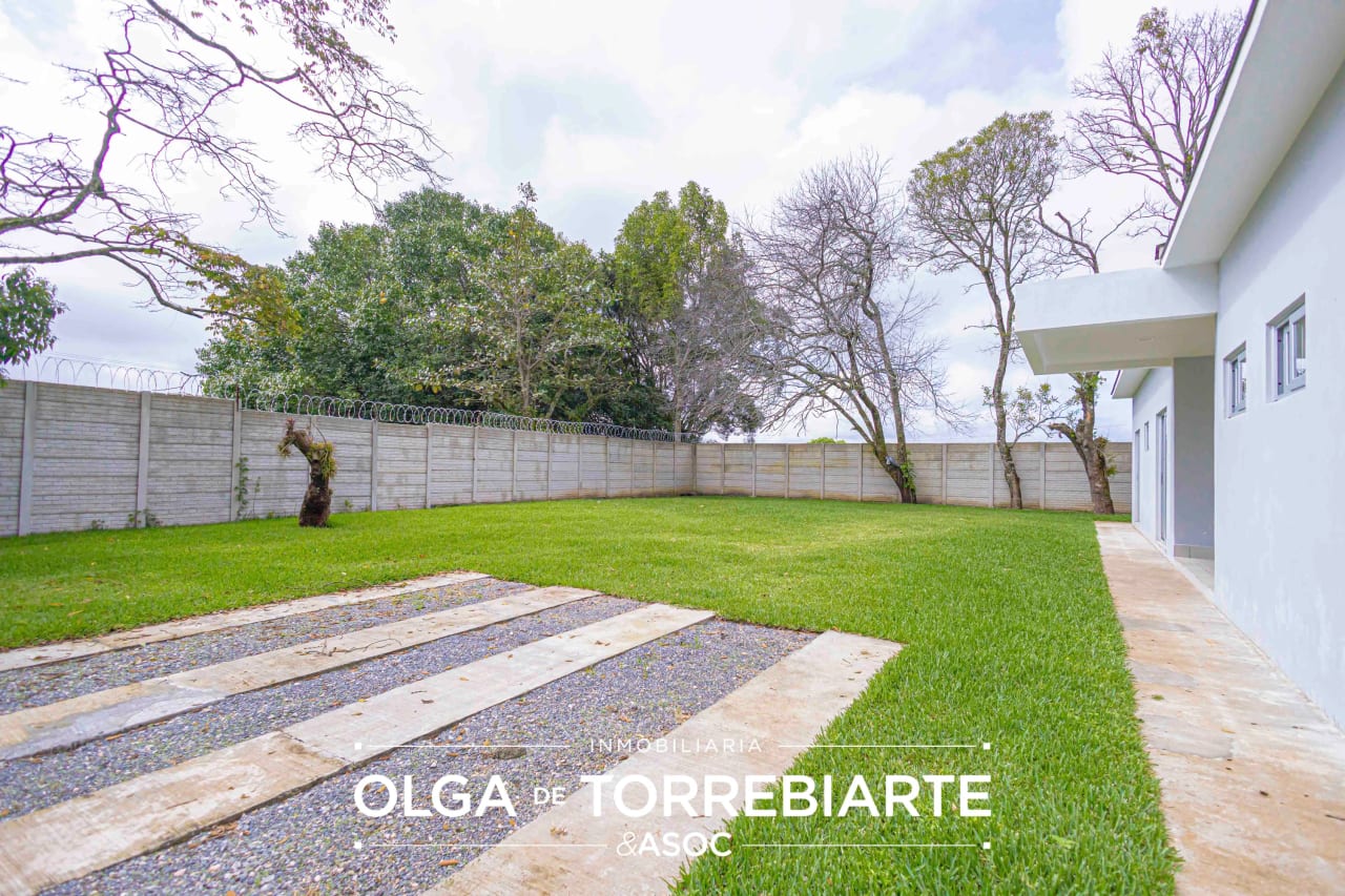 Casa de 1 nivel en Residencial Hacienda Real — Casa en Venta en Carretera a El Salvador, Guatemala, Ciudad — foto 4 de 13