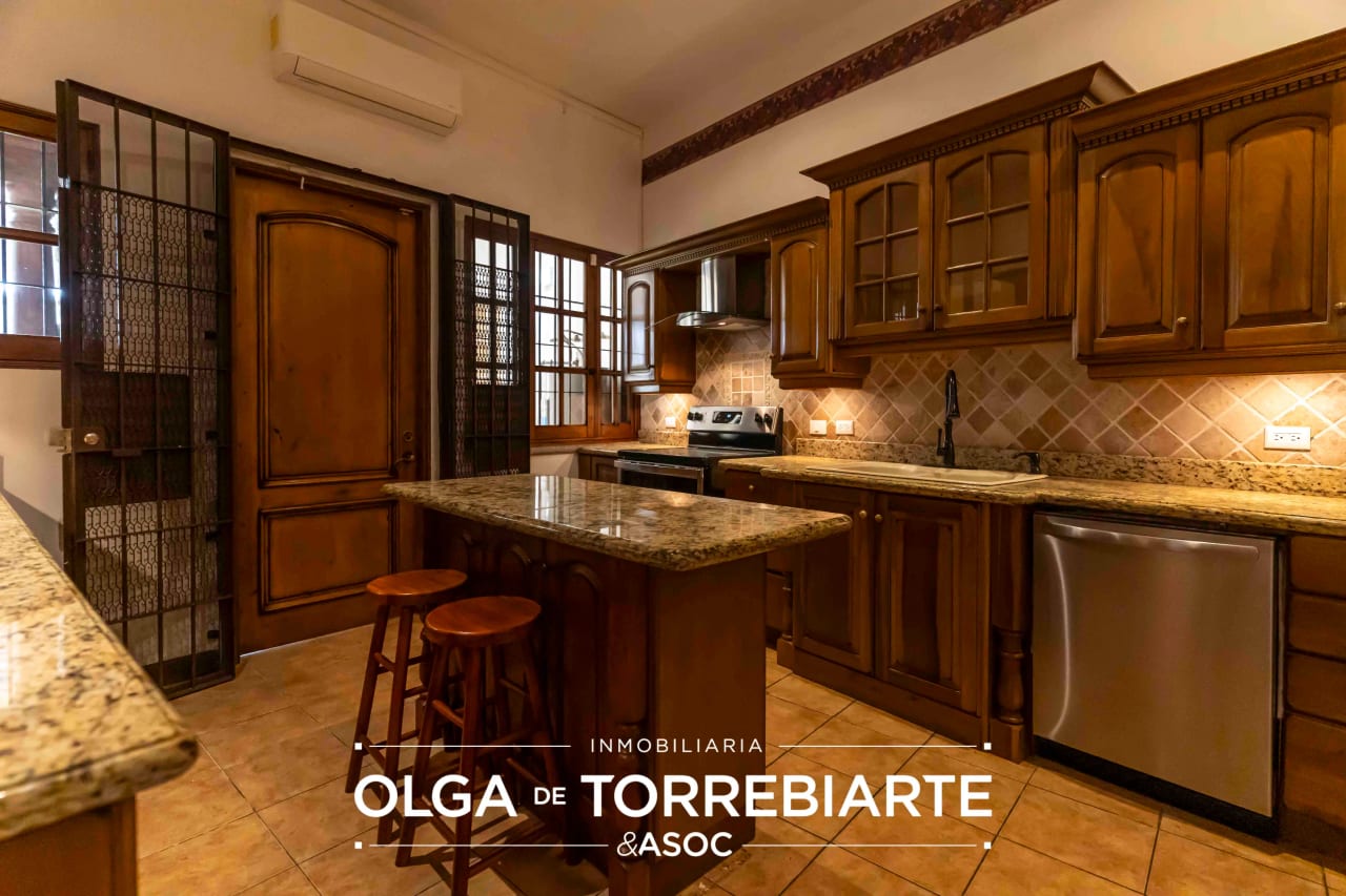 Casa en residenciales Las Cumbres, Zona 16 — Casa en Alquiler en Zona 13, Guatemala, Ciudad — foto 8 de 17
