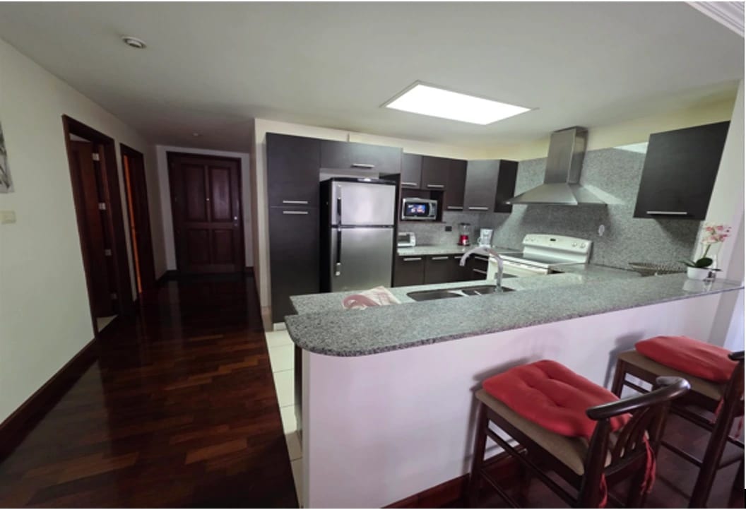 Se Alquila Apto. Amueblado San Patricio, Zona 14. — Apartamento en Alquiler en San Patricio, Zona 14, Guatemala, Ciudad — foto 2 de 8