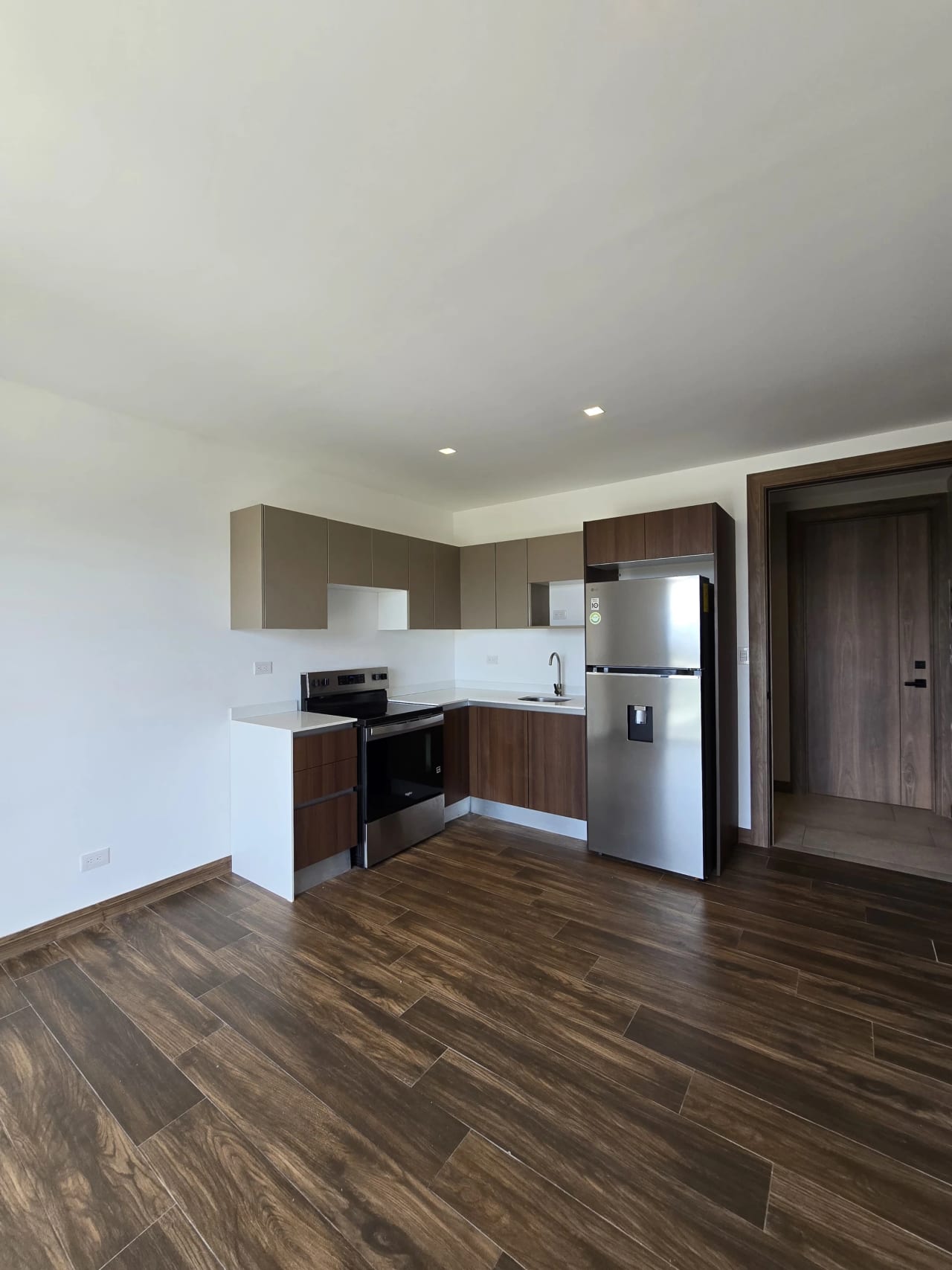 Se Alquila Apto. Vila 15, Zona 15. — Apartamento en Alquiler en Vila Quince, Zona 15, Guatemala, Ciudad — foto 10 de 16