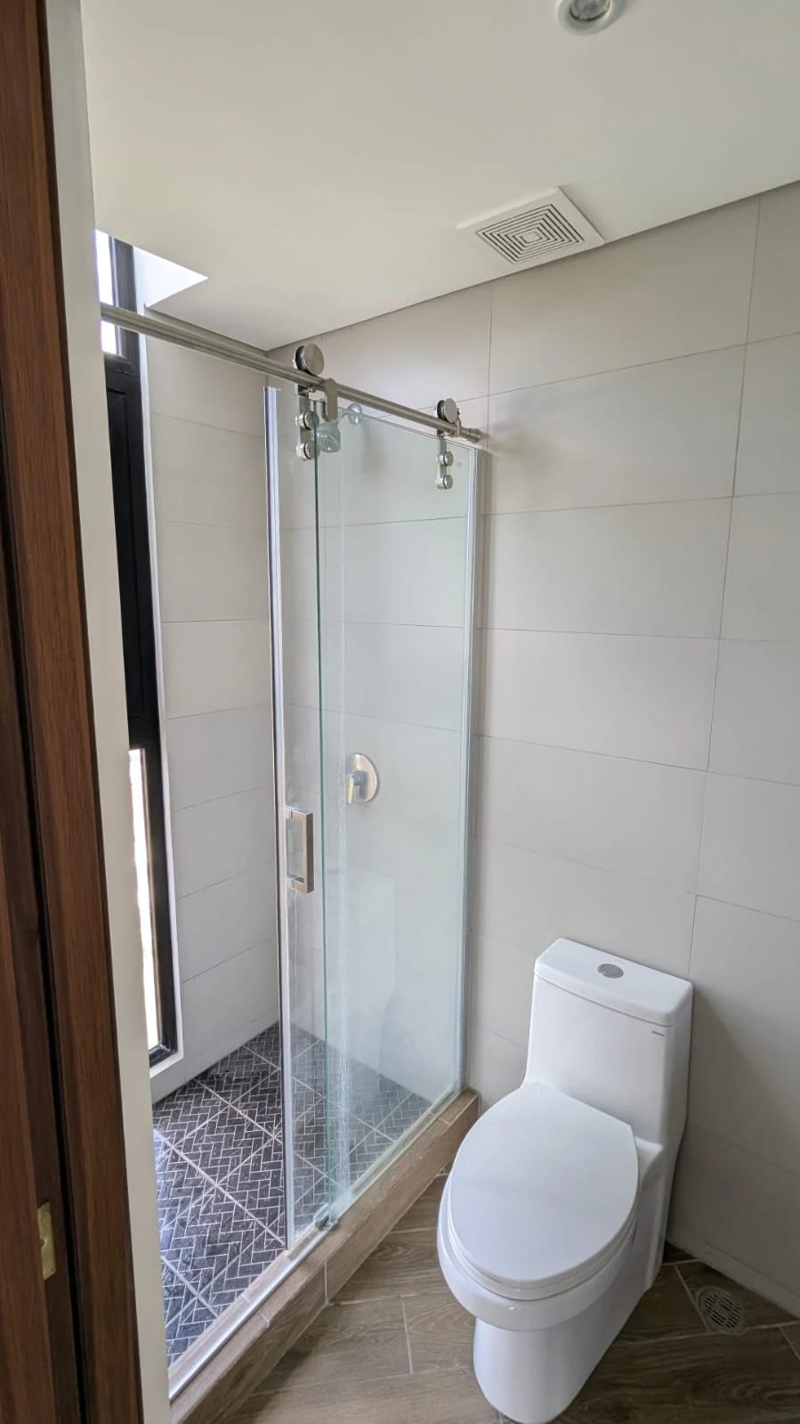 Se Alquilan 2 Aptos. en Edificio Septimo, Zona 4. — Apartamento en Alquiler en Séptimo, Zona 4, Guatemala, Ciudad — foto 3 de 5
