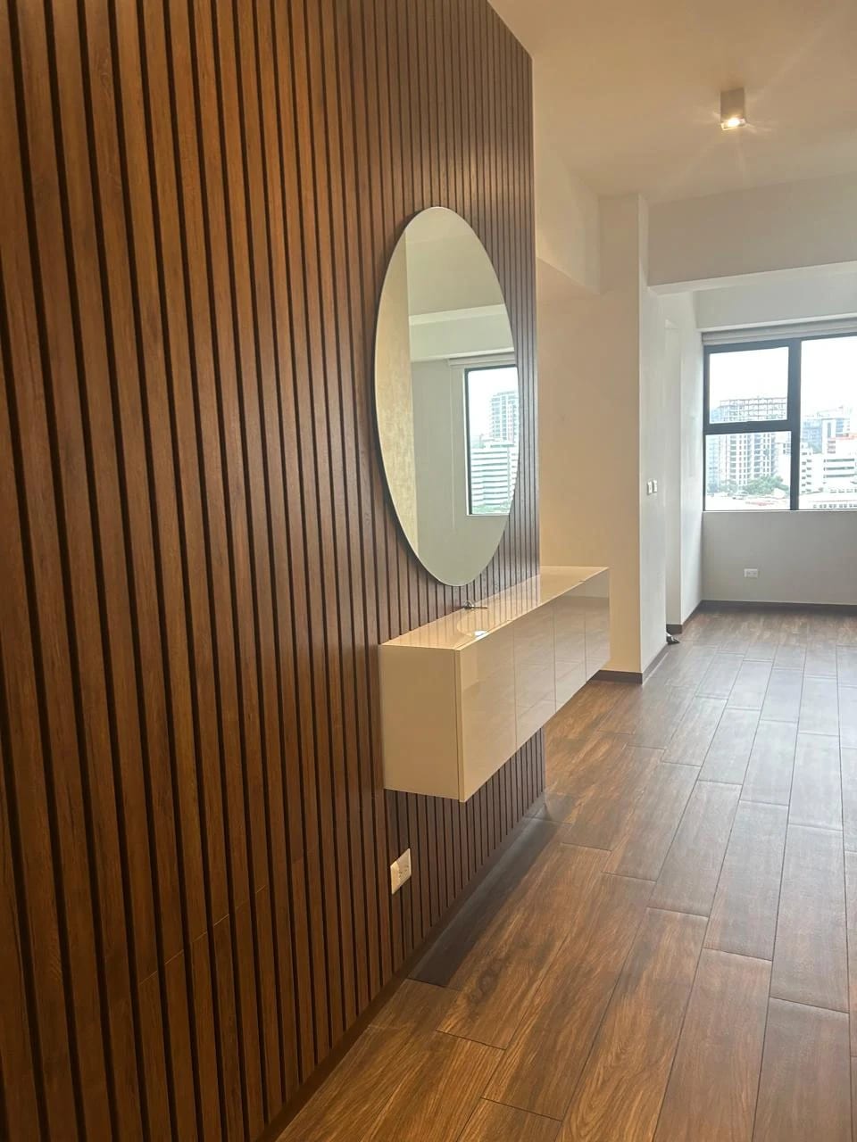 Se Alquila Apto. Edificio Casa Acueducto, Zona 10. Nivel Alto. — Apartamento en Alquiler en Casa Acueducto, Zona 10, Guatemala, Ciudad — foto 9 de 17
