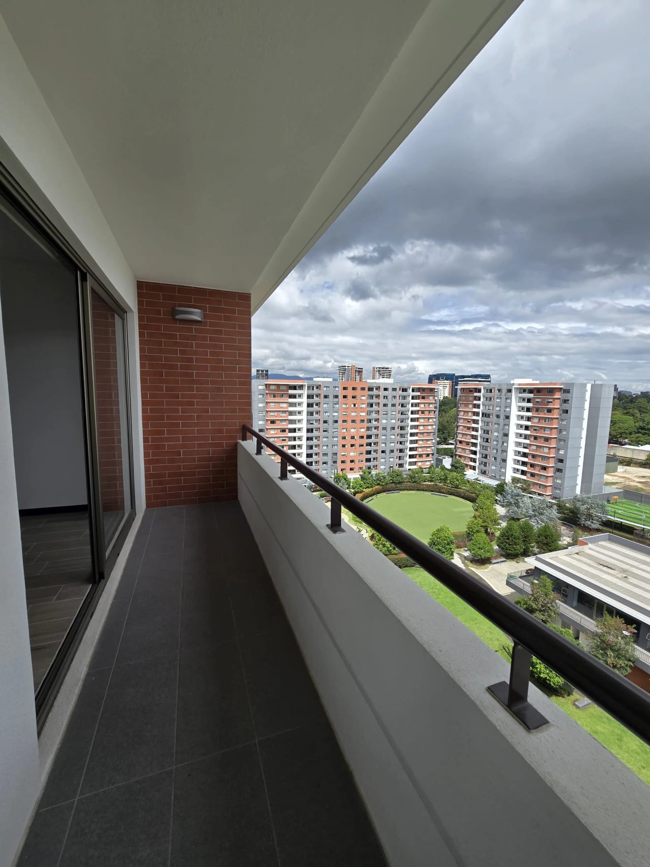 Se Alquila Apto. en Edificio Segheria, Zona 14. — Apartamento en Alquiler en Segheria, Zona 14, Guatemala, Ciudad — foto 10 de 16