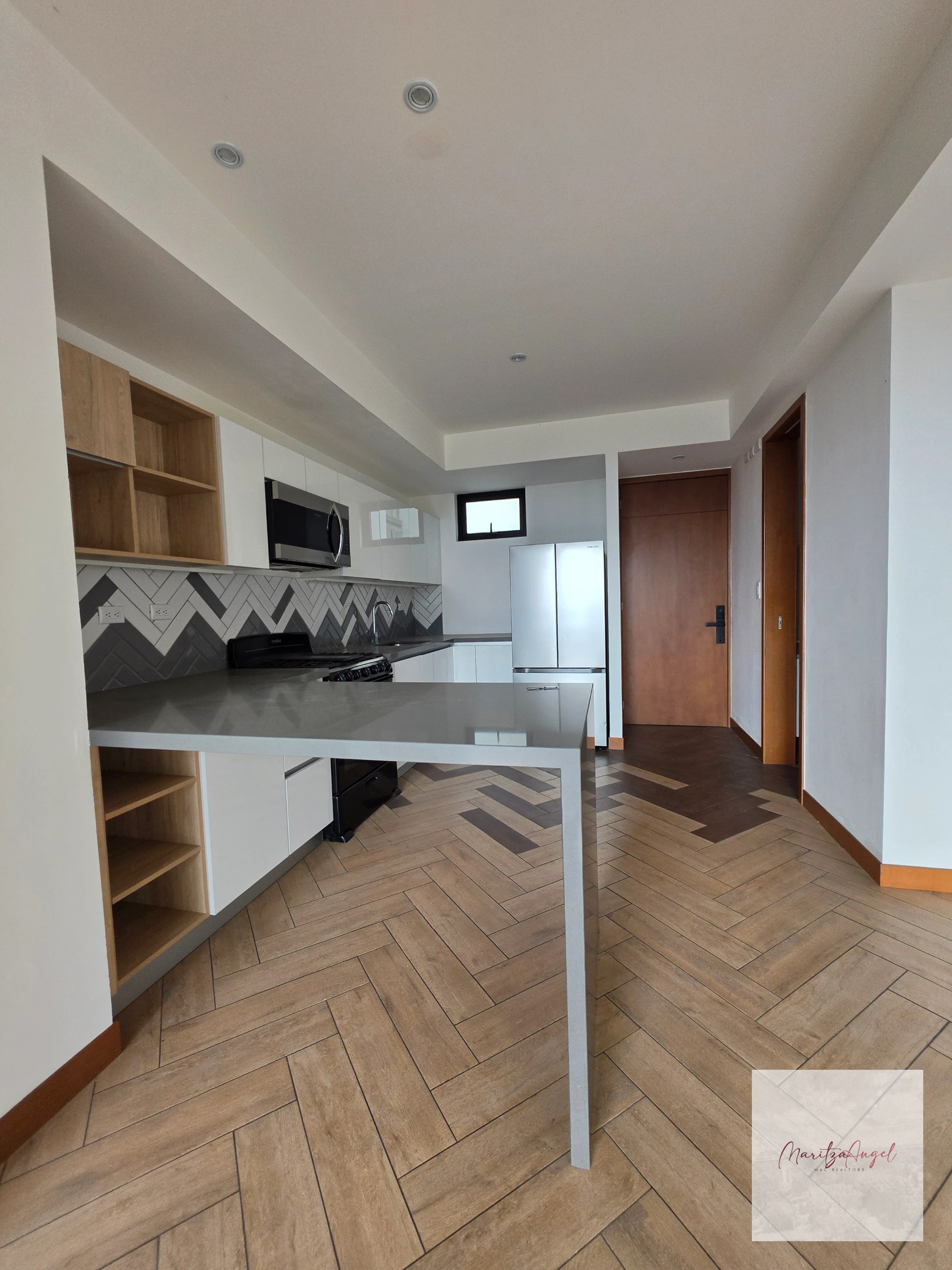 APARTAMENTO EN VENTA EN ZONA 16 — Apartamento en Venta en Kanajuyú, Zona 16, Guatemala, Ciudad — foto 6 de 15