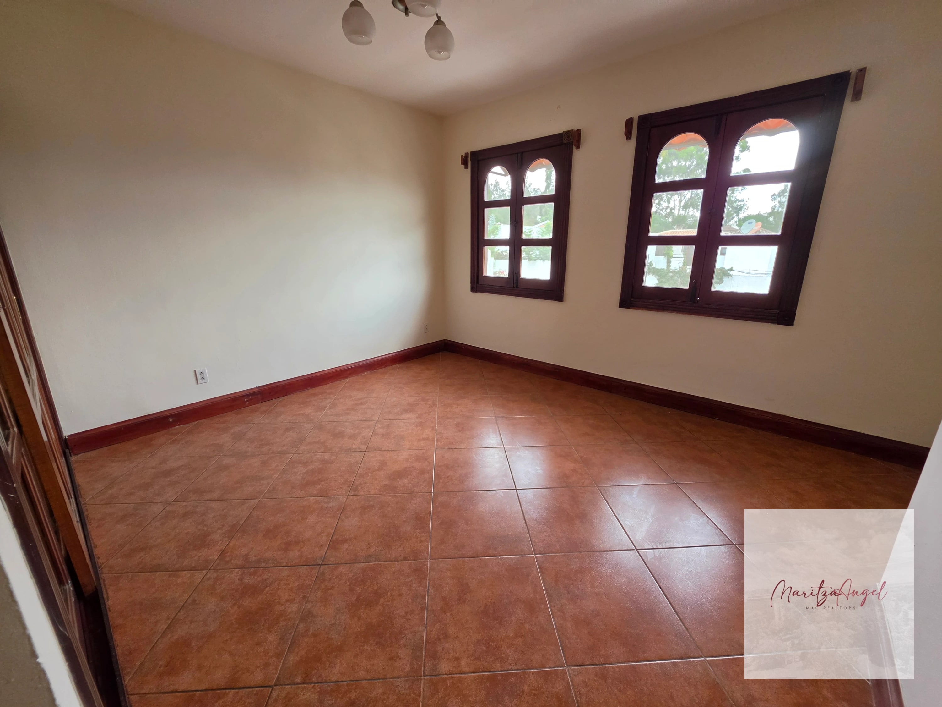 CASA EN VENTA EN LA ANTIGUA — Casa en Venta en Antigua, Sacatepéquez — foto 6 de 14