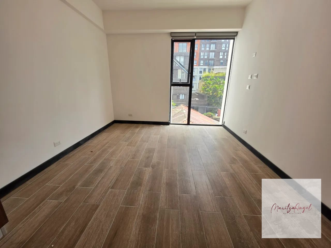APARTAMENTO EN RENTA EN ZONA 10 — Apartamento en Alquiler en Zona 10, Guatemala, Ciudad — foto 1 de 10