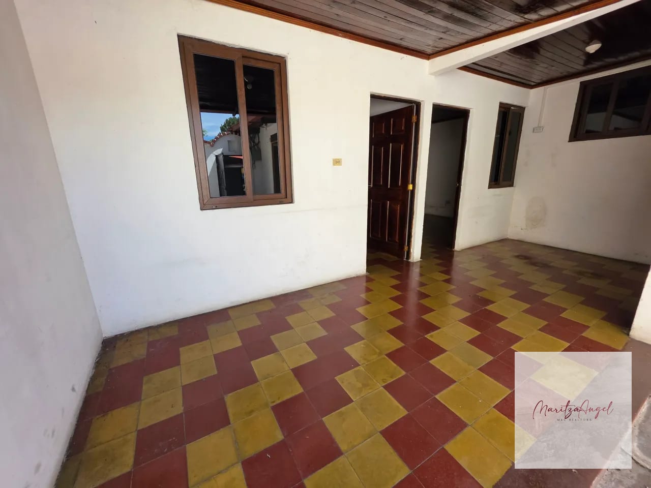 RENTA DE CASA/LOCAL EN ANTIGUA GUATEMALA — Casa en Alquiler en Antigua, Sacatepéquez — foto 4 de 10