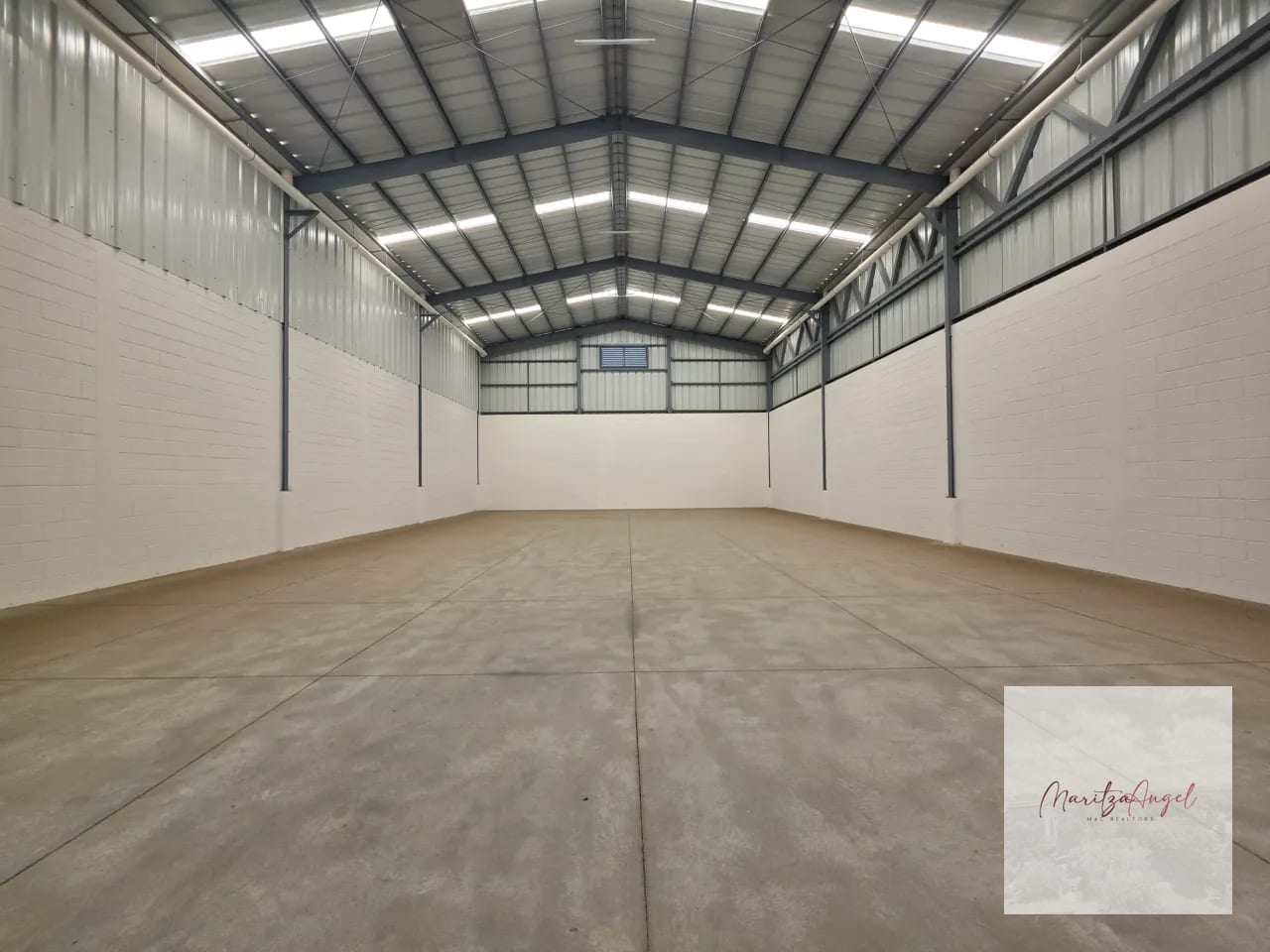 Bodega para Estrenar en Venta — Bodega / Ofibodega en Venta en Amatitlán, Amatitlán, Guatemala, Ciudad — foto 2 de 13