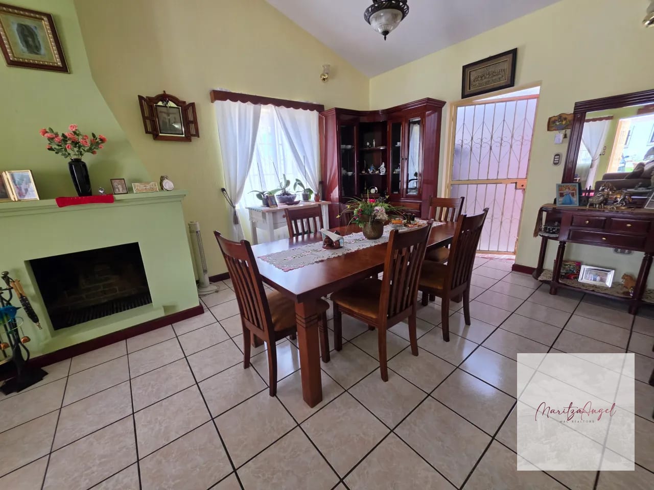 Casa de un Nivel en Venta en San Lucas Sacatepequez — Casa en Venta en San Lucas Sacatepéquez, Sacatepéquez — foto 5 de 12