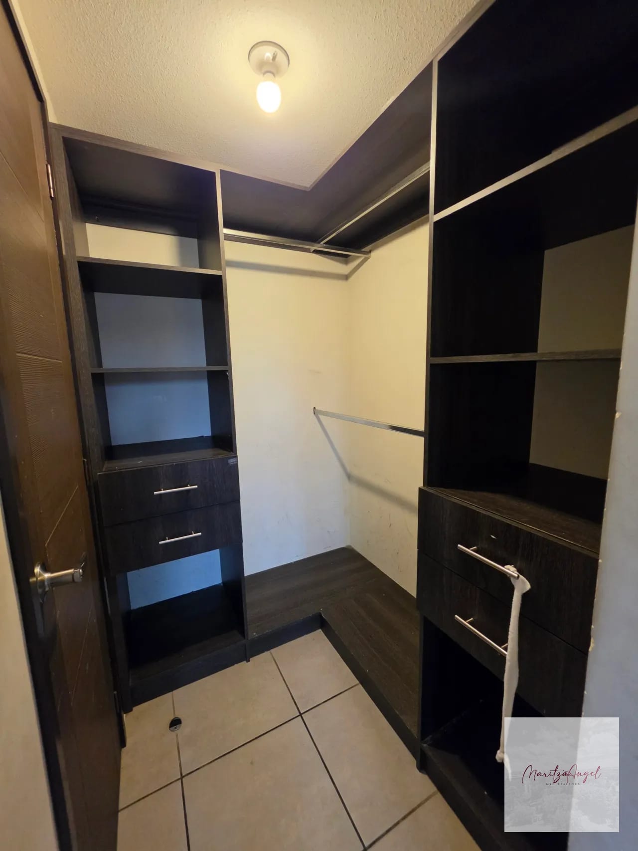 Alquiler de Apartamento en Condado el Naranjo — Apartamento en Alquiler en Condado Naranjo, Zona 4 Mixco, Guatemala, Ciudad — foto 5 de 8