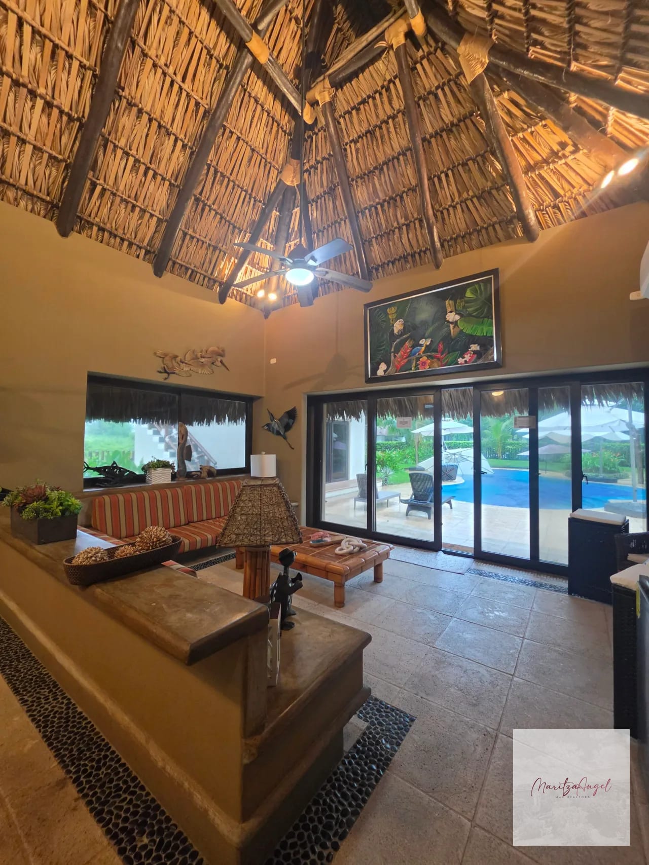 Casa de Playa en Venta en Monterico, Amueblada — Casa vacacional en Venta en Monterrico, Santa Rosa — foto 4 de 13