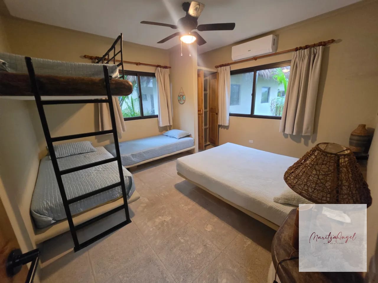 Casa de Playa en Venta en Monterico, Amueblada — Casa vacacional en Venta en Monterrico, Santa Rosa — foto 8 de 13
