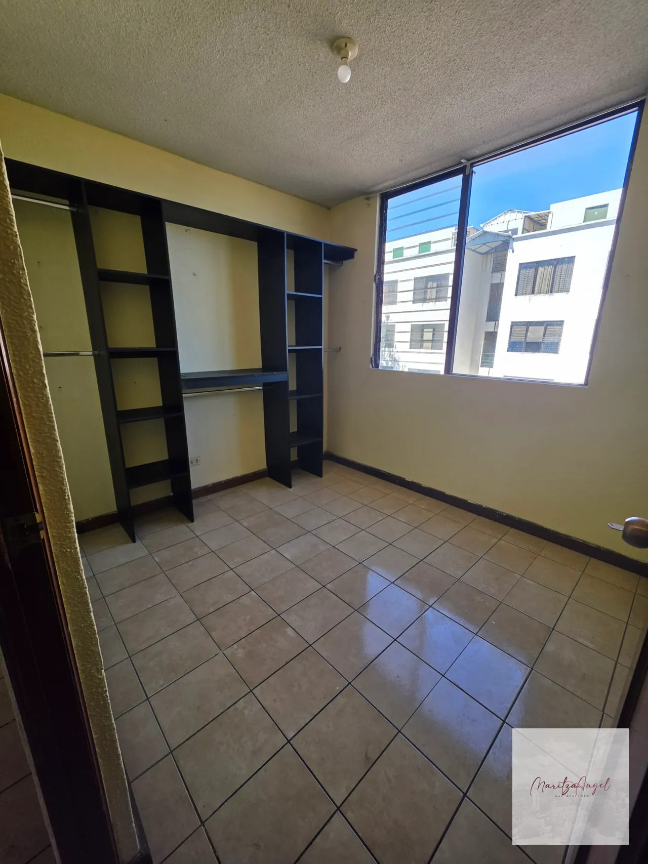 Alquiler de Apartamento en Zona 16 — Apartamento en Alquiler en Valles de Acatan, Zona 16, Guatemala, Ciudad — foto 2 de 9