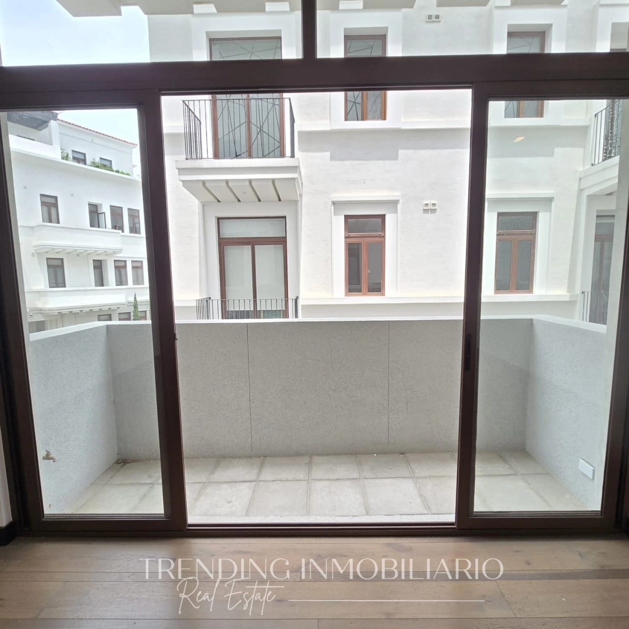 Apartamento en renta Olmos de Cayalá zona 16 de 2 habitaciones + 2 parqueos — Apartamento en Alquiler en Zona 16, Guatemala, Ciudad — foto 4 de 11