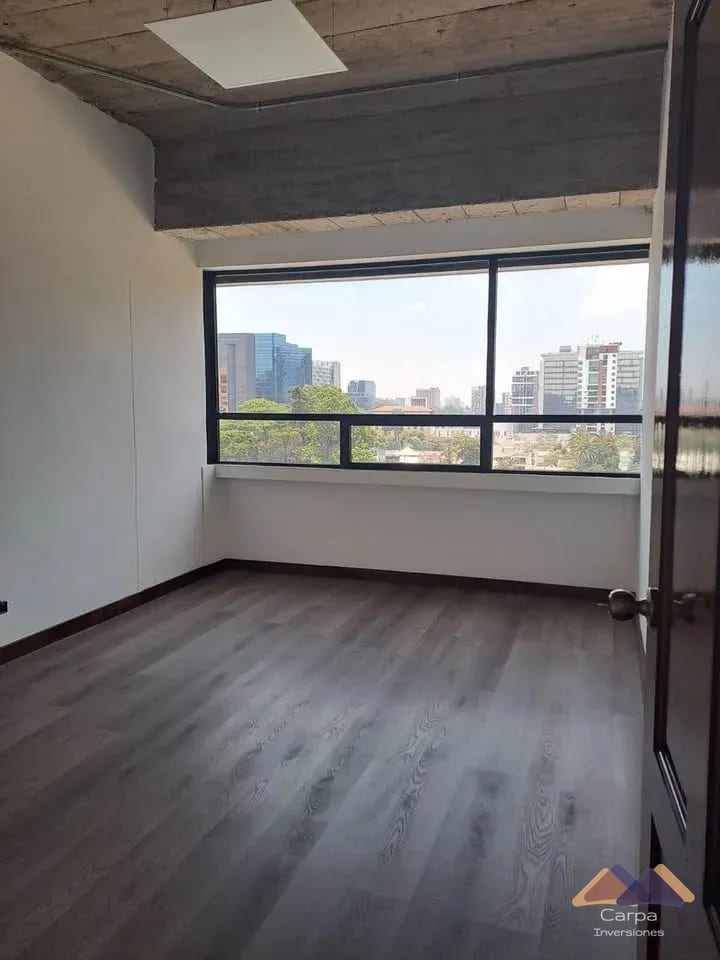 Oficina en Renta en Zona 10 Edificio Centro Empresarial — Oficina en Alquiler en Zona 10, Guatemala, Ciudad — foto 5 de 5