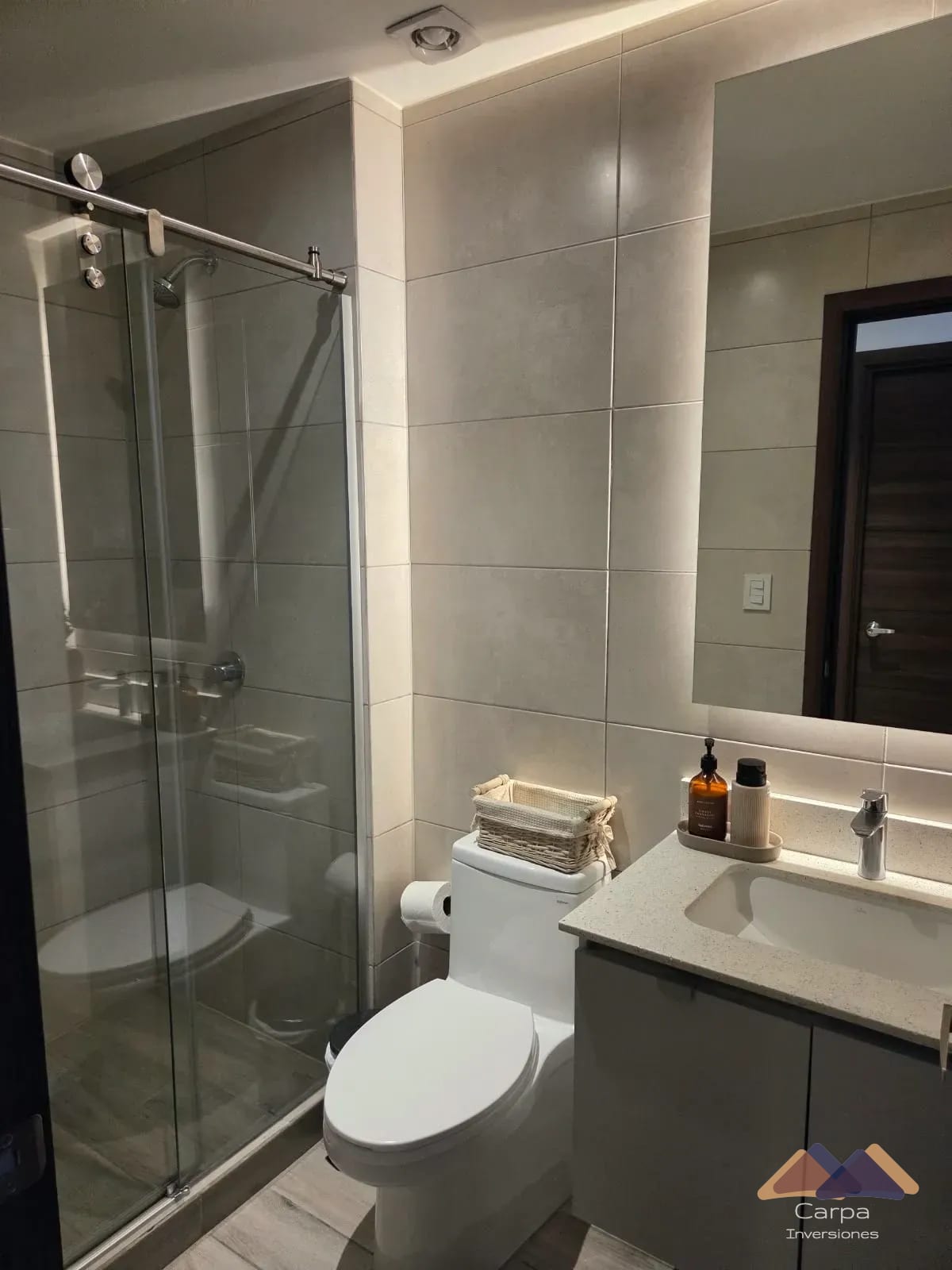 Apartamento en Venta - Zona 10 - Parque 10 (C) — Apartamento en Venta en Parque 10, Zona 10, Guatemala, Ciudad — foto 7 de 9