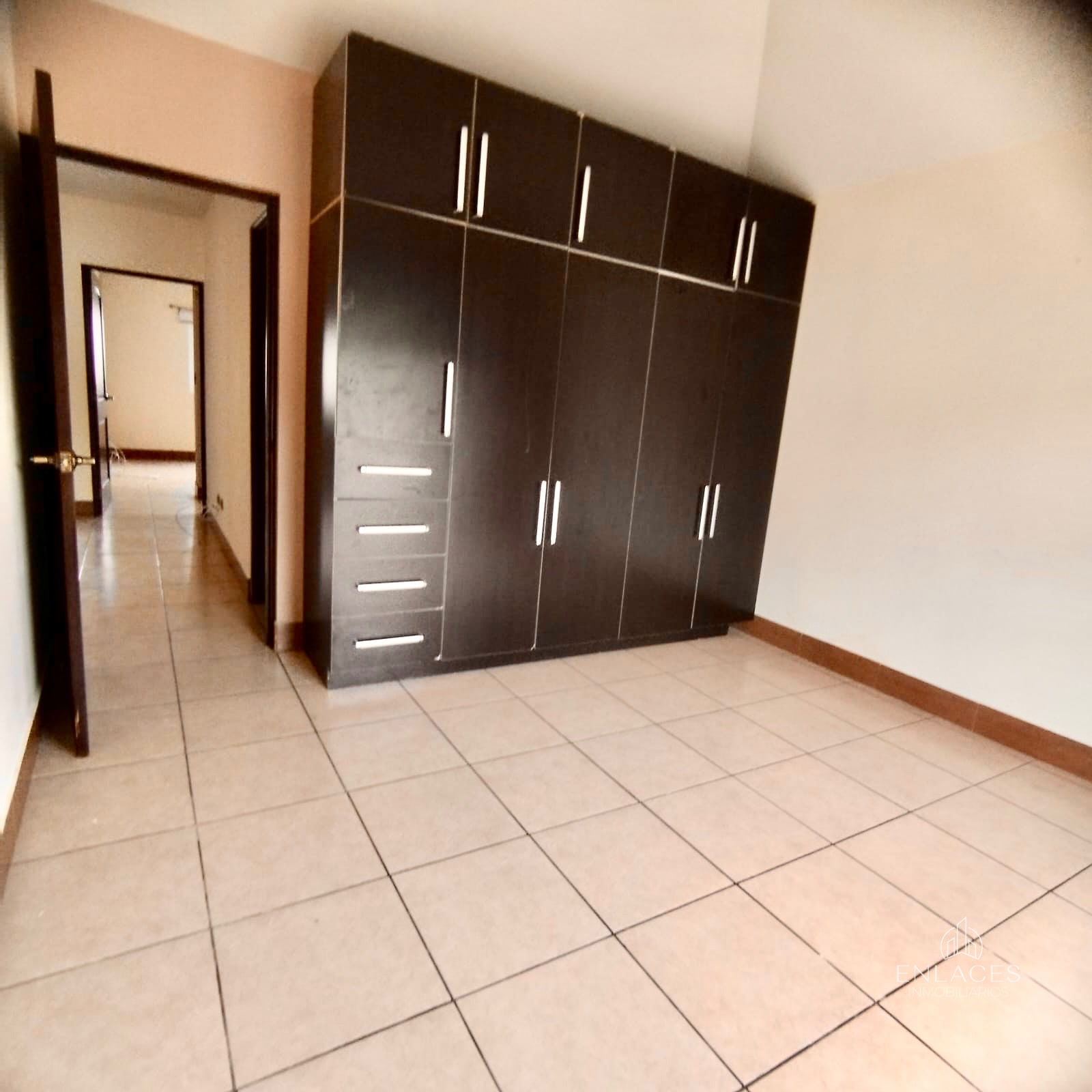 Zona 16 • Casa en Venta • Residencial Hacienda Real - 11