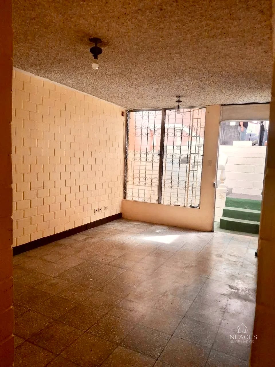 Zona 2 de Mixco • Casa en Venta • Colonia Molino de las Flores - 11