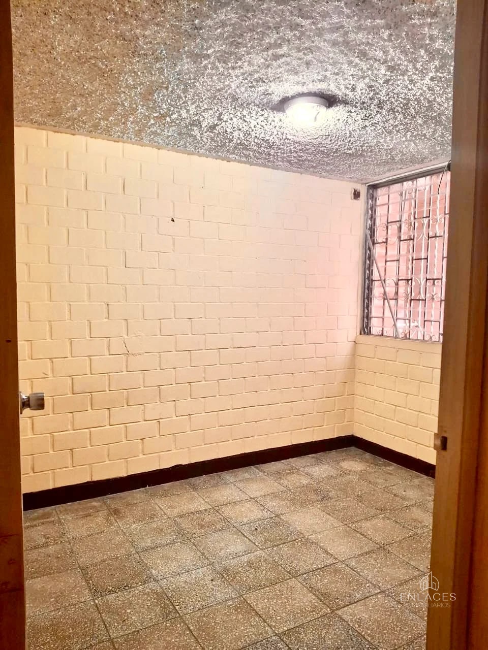 Zona 2 de Mixco • Casa en Venta • Colonia Molino de las Flores - 6
