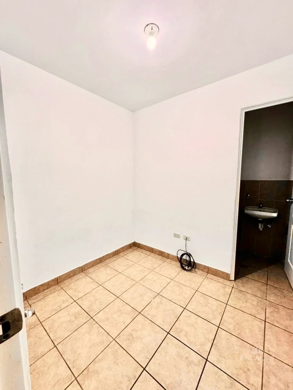 Km. 18.5 CAES • Casa en Renta • Condominio Bosques de Arrazola - 5