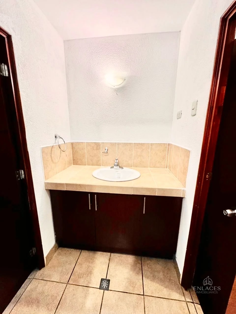 Km. 18.5 CAES • Casa en Renta • Condominio Bosques de Arrazola - 13