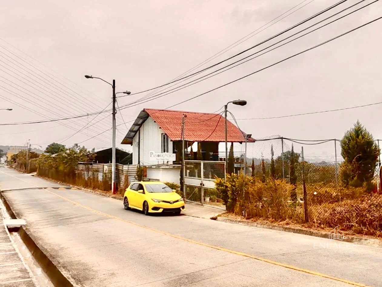 Zona 17 • Terreno en Venta • Colonia El Aceituno - 1