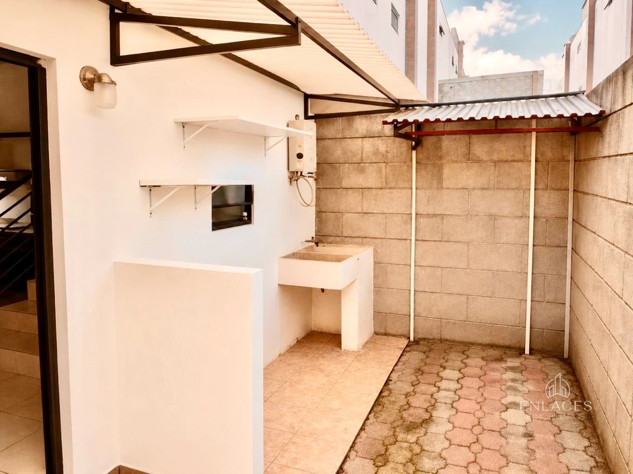 Km 20.5 CAES • Townhouse en Renta • Club Residencial Alika — Apartamento en Alquiler en Álika Club Residencial, Carretera a El Salvador, Guatemala, Ciudad — foto 4 de 11