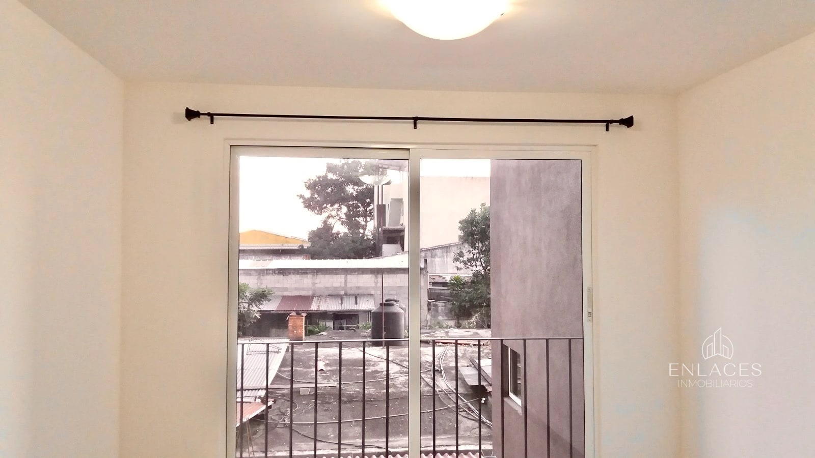 Zona 7 • Apartamento en Renta • Edificio Pórtico — Apartamento en Alquiler en Zona 7, Guatemala, Ciudad — foto 9 de 15