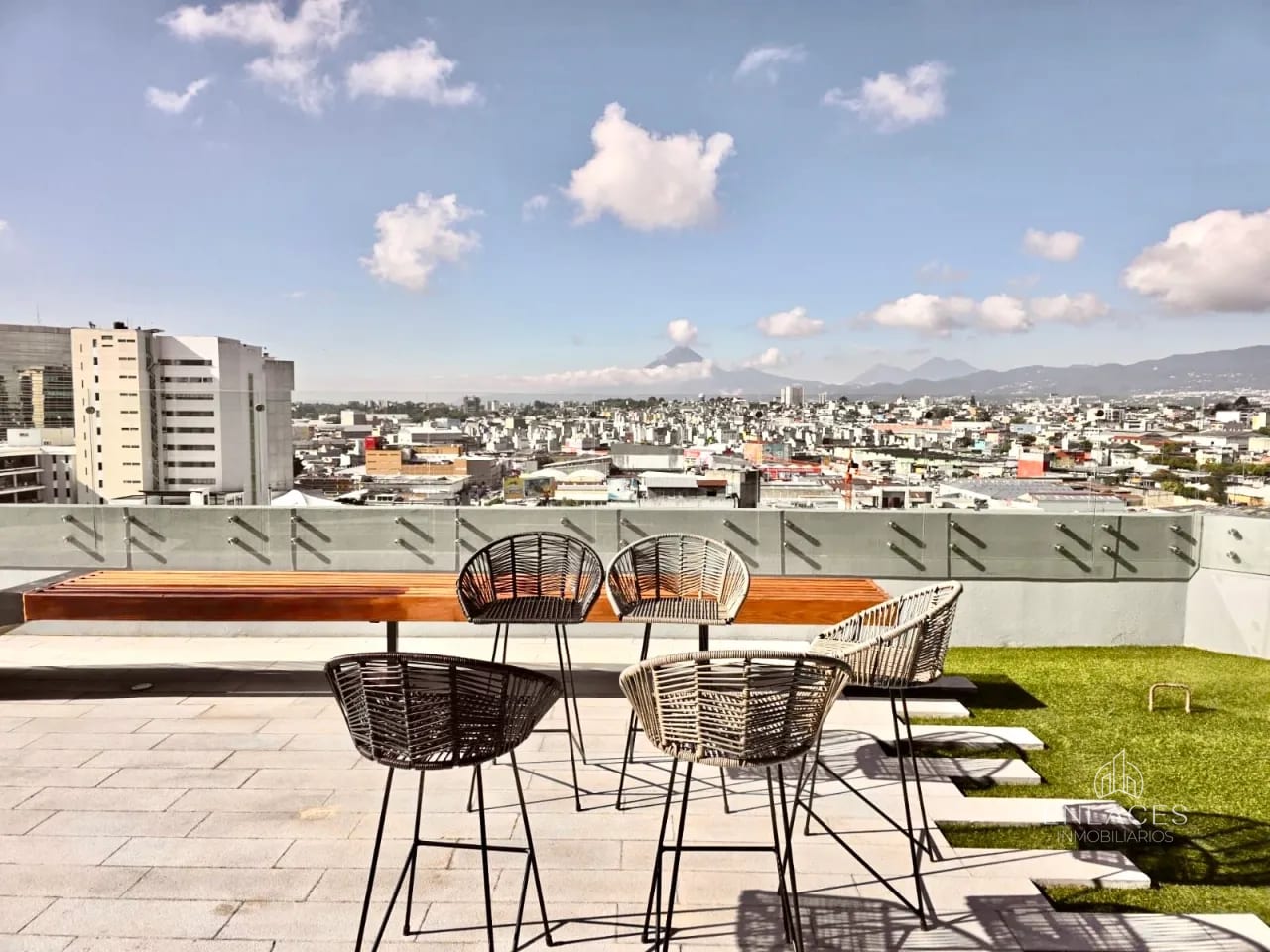 Zona 4 • Apartamento Amueblado en Venta • Edificio Séptimo — Apartamento en Venta en Séptimo, Zona 4, Guatemala, Ciudad — foto 12 de 14
