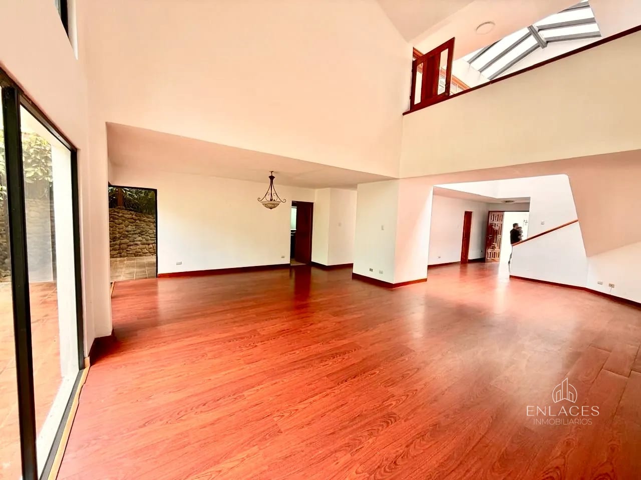 Km 12 CAES • Casa en Venta • Condominio La Encantada — Casa en Venta en La Encantada, Carretera a El Salvador, Guatemala, Ciudad — foto 3 de 14