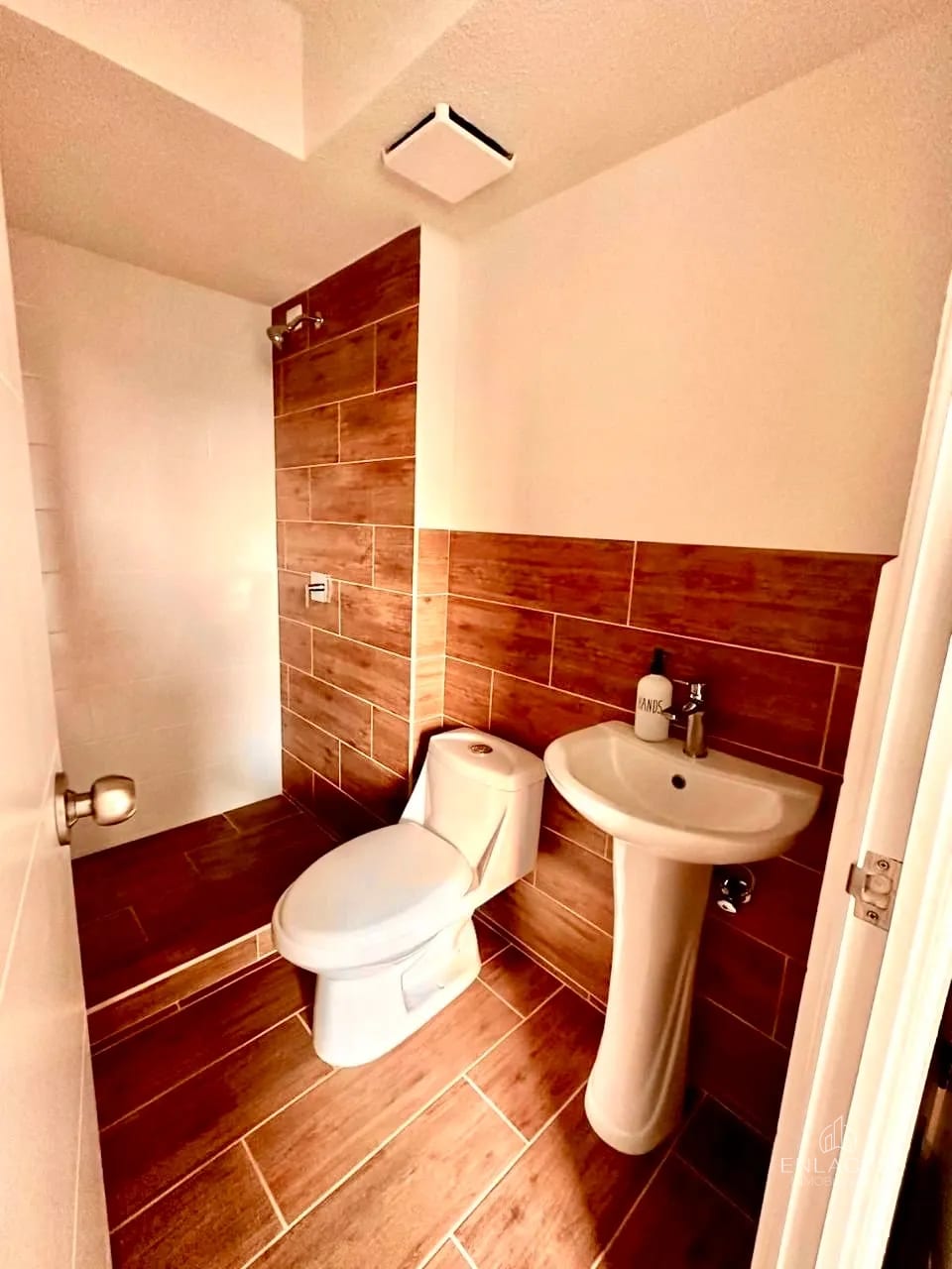 Zona 5 Villa Nueva • Apartamento en Renta • Edificio Alaia — Apartamento en Alquiler en Villa Nueva, Guatemala, Ciudad — foto 5 de 6