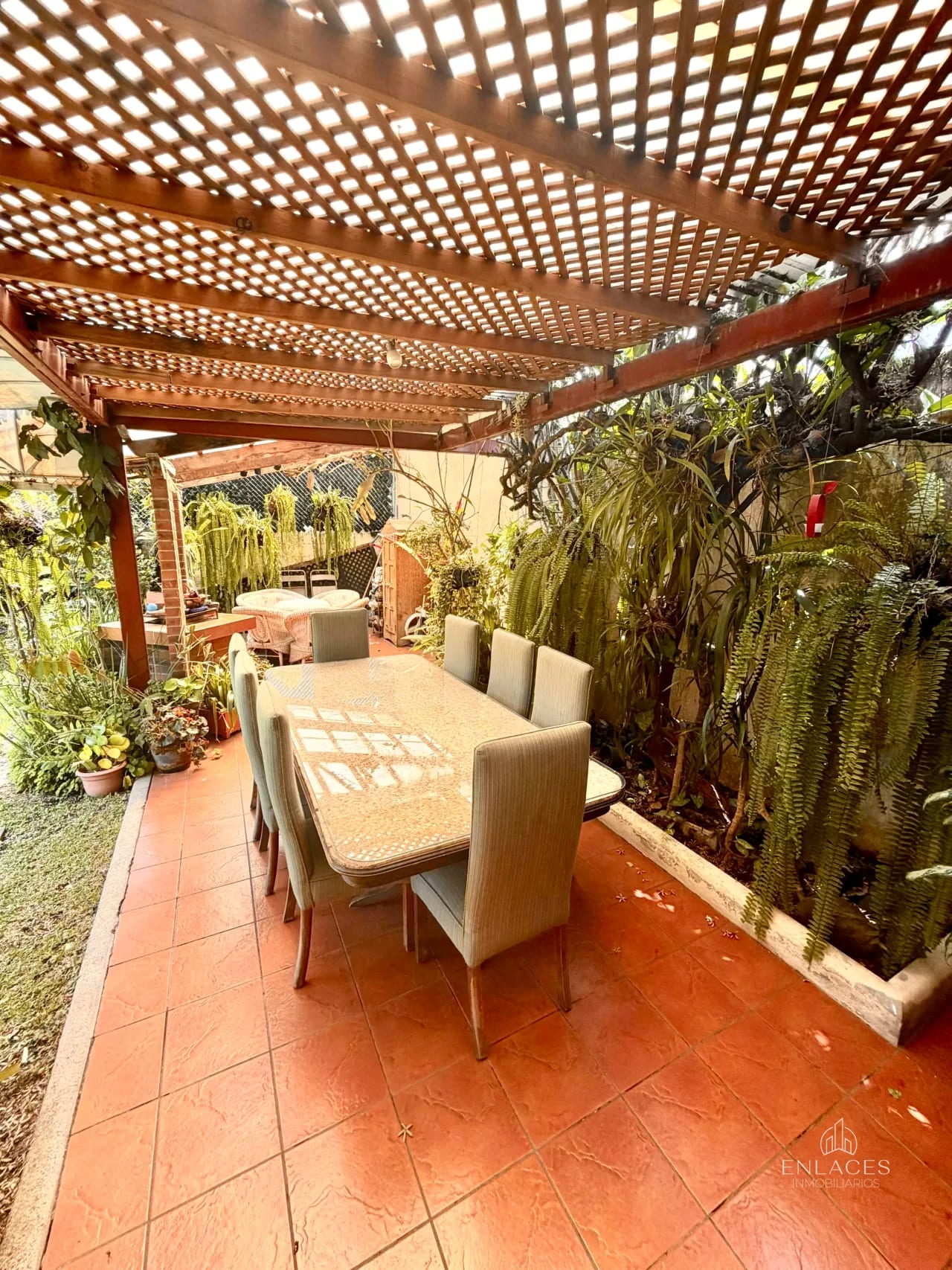 Zona 12 • Casa en Venta • Colonia Villasol — Casa en Venta en Villa Sol, Zona 12, Guatemala, Ciudad — foto 4 de 12