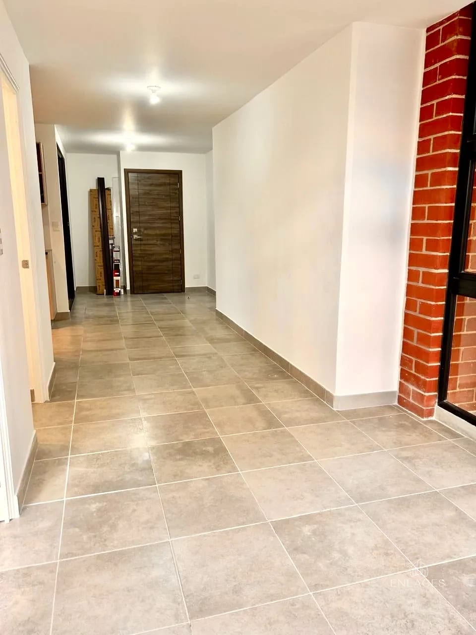 Zona 4 • Apartamento en Renta • Edificio Modra 1 — Apartamento en Alquiler en Modra, Zona 4, Guatemala, Ciudad — foto 3 de 10