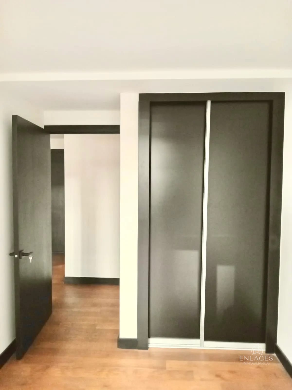 Zona 11 • Apartamento en Renta • Edificio Villa Mariscal — Apartamento en Alquiler en Villa Mariscal, Zona 11, Guatemala, Ciudad — foto 5 de 11