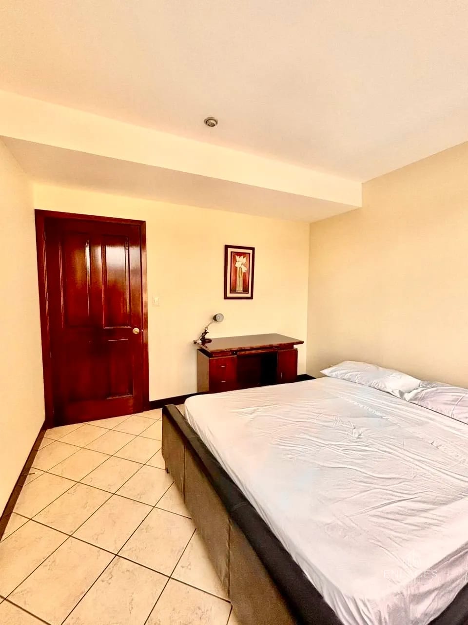 Zona 10 • Apartamento Amueblado en Renta/Venta • Edificio Milenia — Apartamento en Alquiler en Milenia, Zona 10, Guatemala, Ciudad — foto 9 de 10