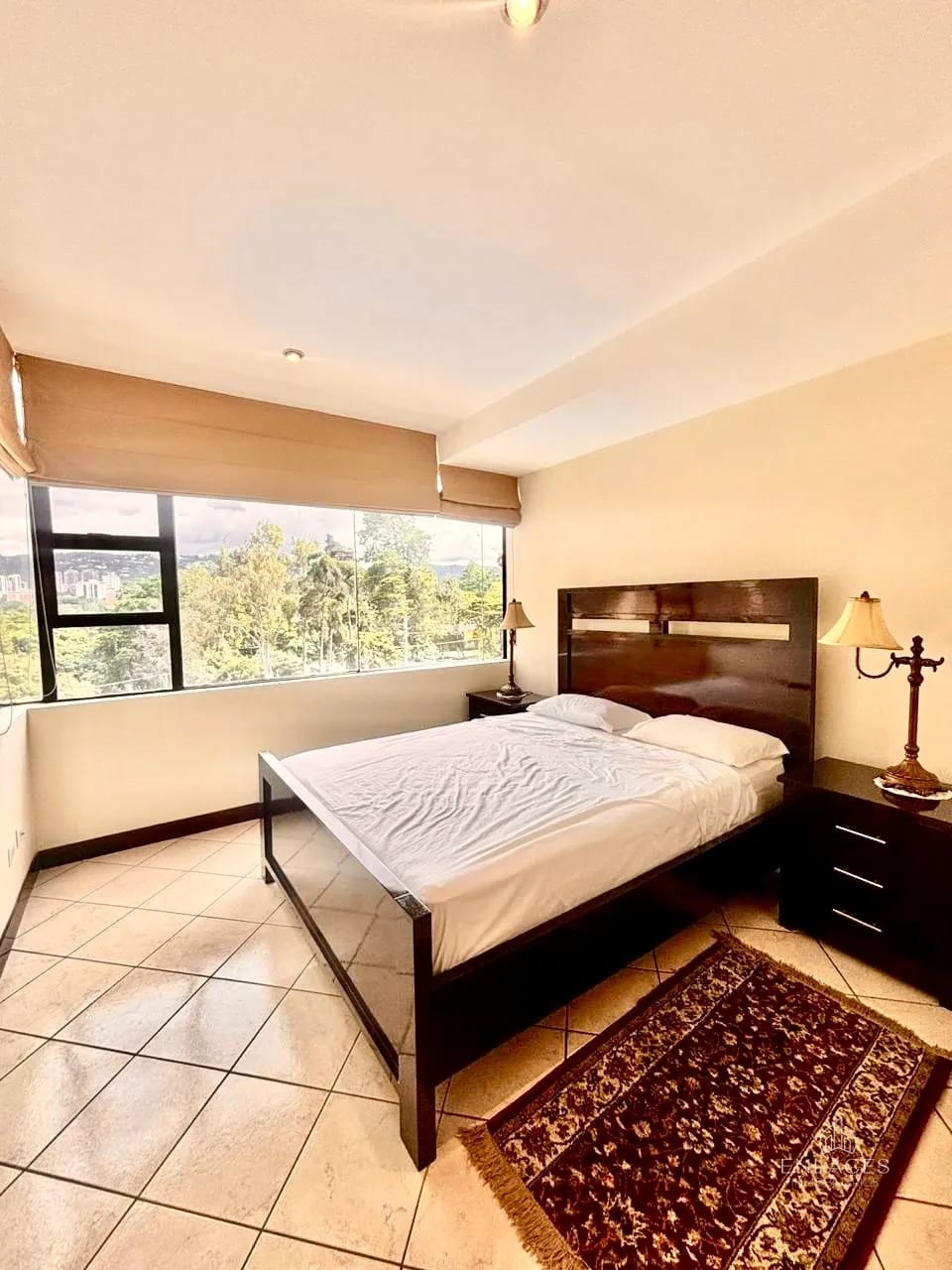 Zona 10 • Apartamento Amueblado en Renta/Venta • Edificio Milenia — Apartamento en Alquiler en Milenia, Zona 10, Guatemala, Ciudad — foto 10 de 10