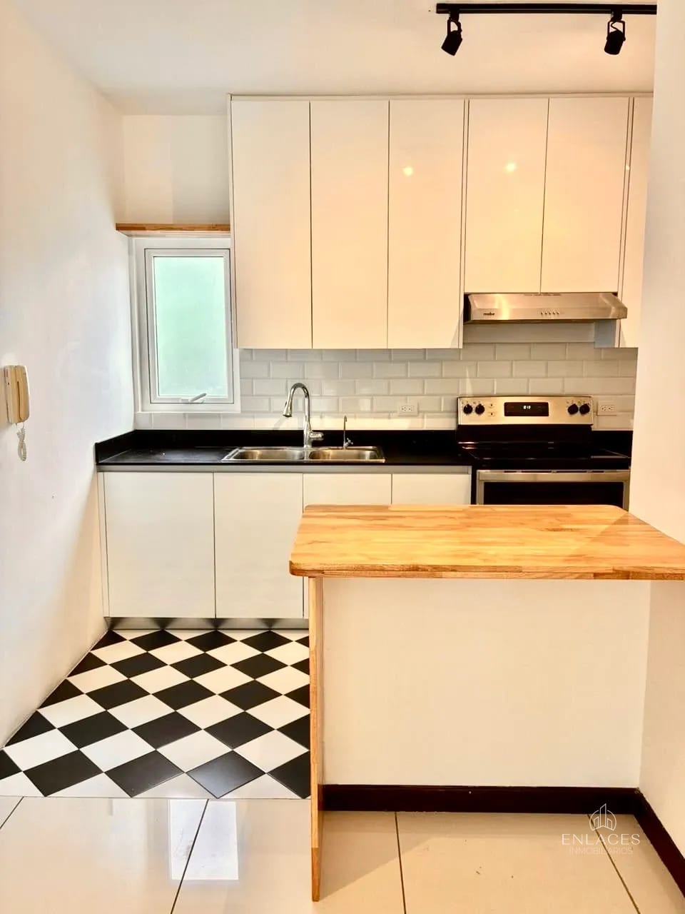 Km 14.5 CAES • Apartamento en Renta/Venta • Condominio Arroyos de Muxbal — Apartamento en Alquiler en km 11-15, Carretera a El Salvador, Guatemala, Ciudad — foto 2 de 15