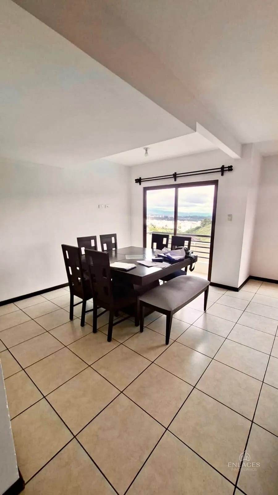 Zona 16 • Casa en Renta/Venta • Vistas de San Isidro — Casa en Alquiler en Vistas de San Isidro, Zona 16, Guatemala, Ciudad — foto 12 de 17